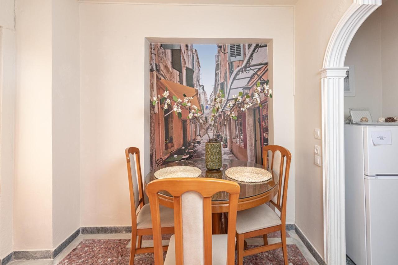 Fay'S Barbeque Garden House -Family Activities Corfu Port Apartamento Exterior foto