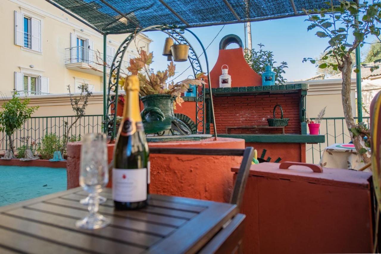 Fay'S Barbeque Garden House -Family Activities Corfu Port Apartamento Exterior foto