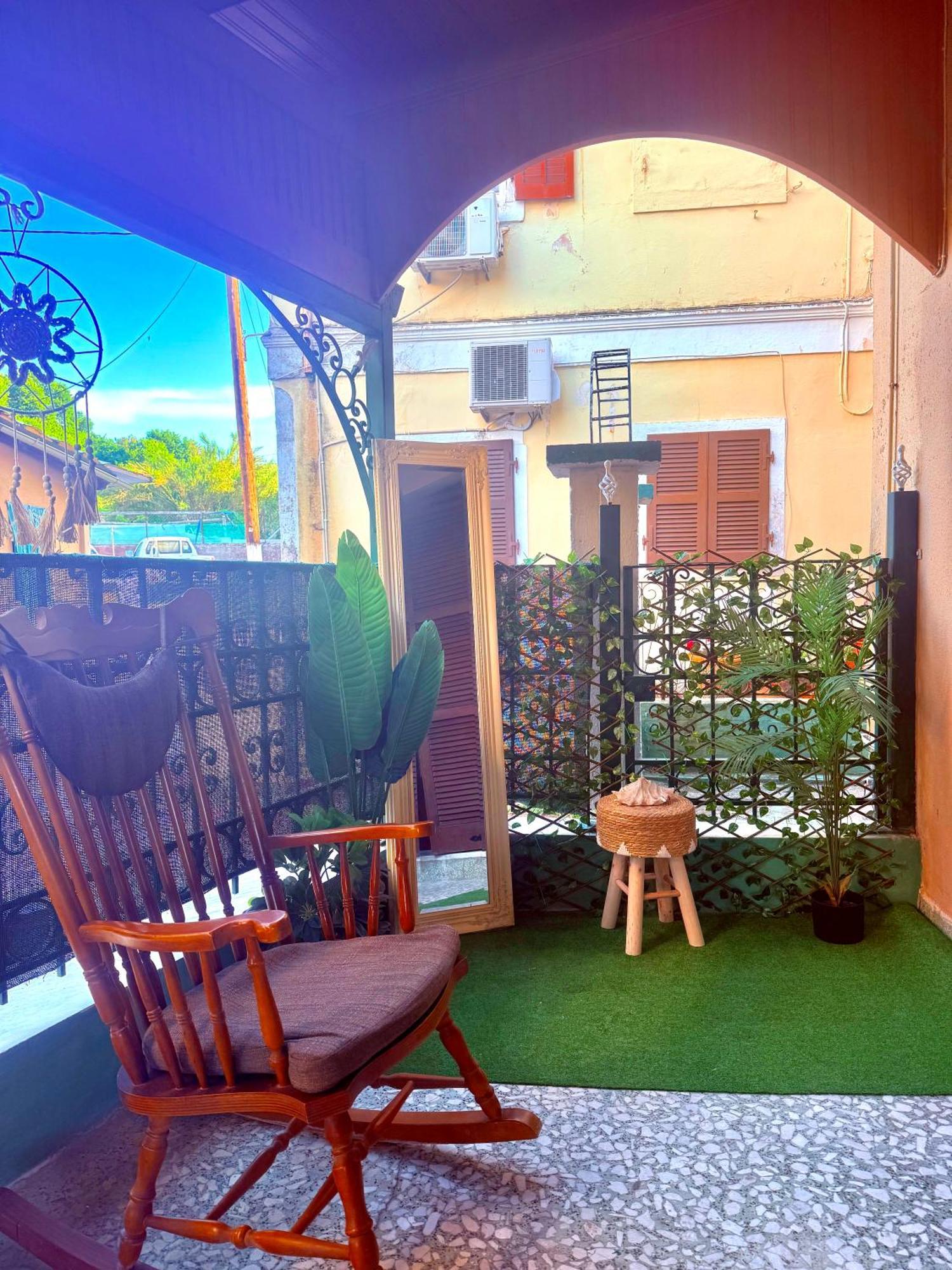Fay'S Barbeque Garden House -Family Activities Corfu Port Apartamento Exterior foto